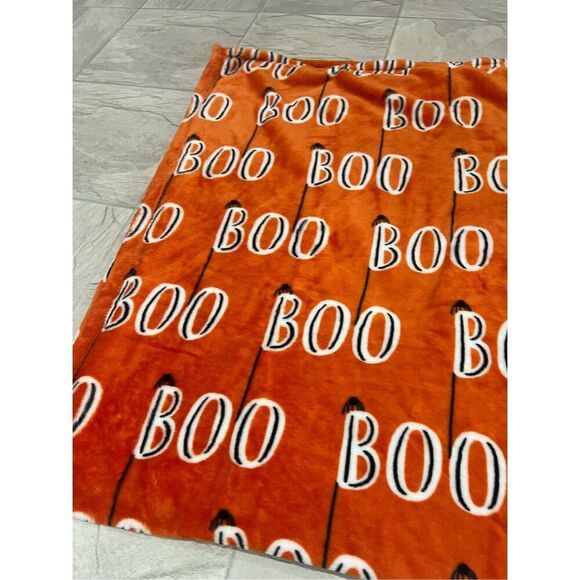 BOO Halloween Holiday Throw Blanket - Picture 3 of 6